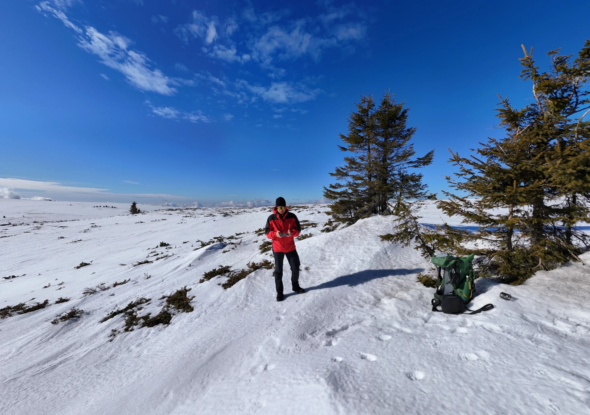 🏔️ Muntele Mare in winter – When snow is rarer than phone signal on the plateau – photo 2